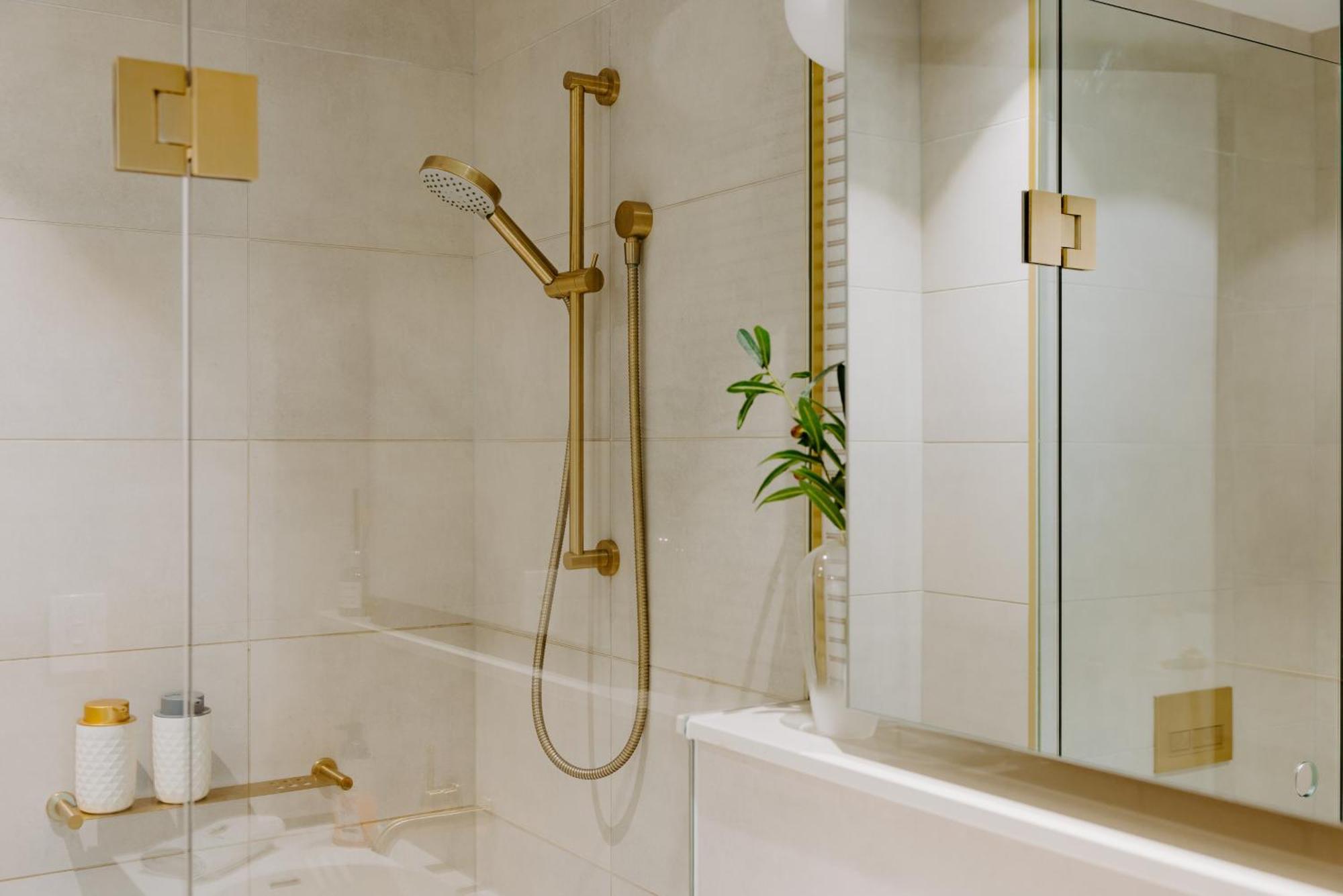 Skyone Lux 2Bed Room Aprt In Boxhill With Car Park Box Hill Dış mekan fotoğraf
